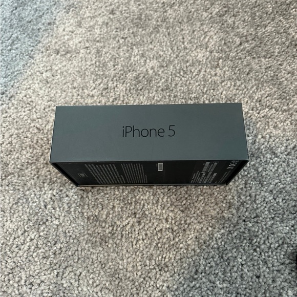 Apple iPhone 5 - Picture 4 of 4